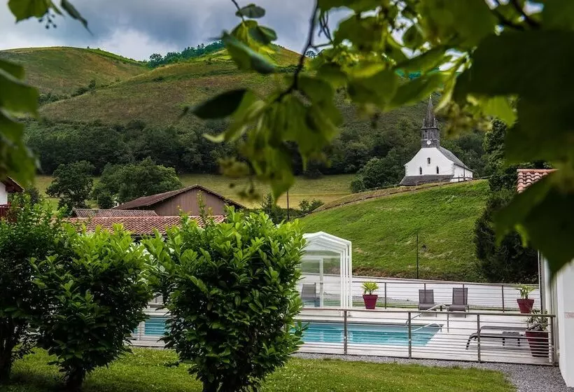 فندق Logis Hôtel Andreinia & Cabanes