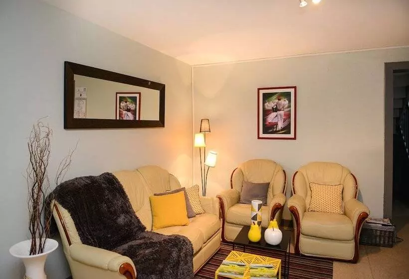 فندق Logis Hôtel Andreinia & Cabanes