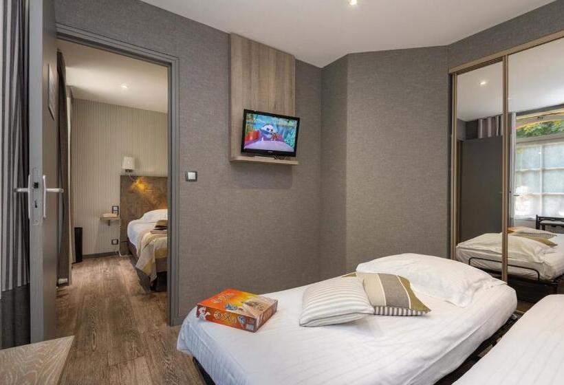 ホテル Logis Auberge De La Sélune