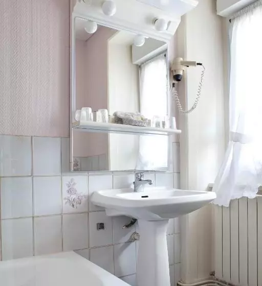 酒店 Logis Auberge De La Sélune