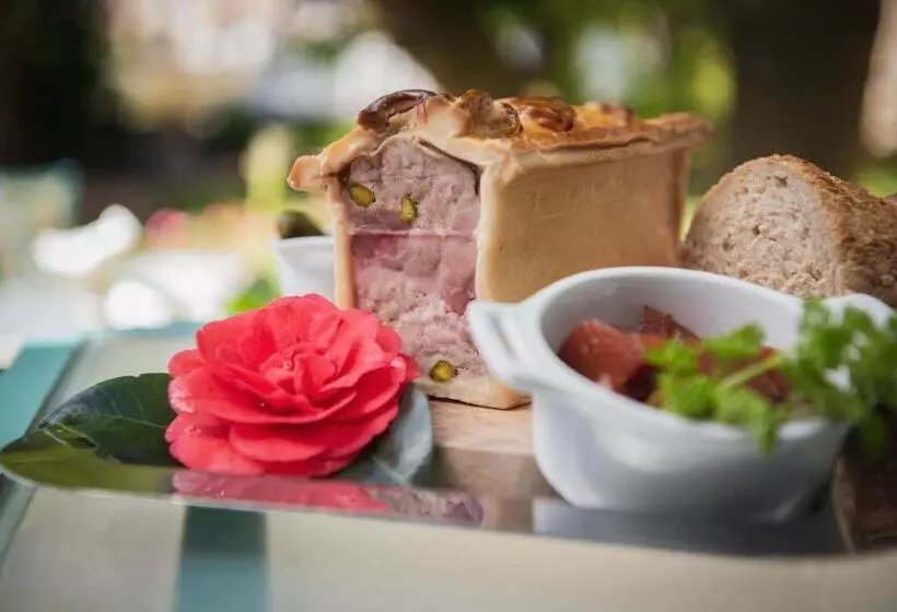 酒店 Logis Auberge De La Sélune