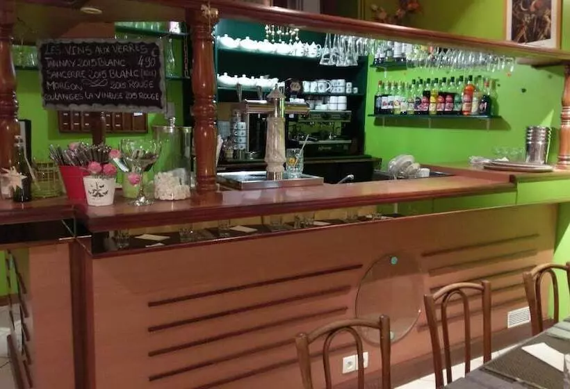 Hotel Logis De L Europe Restaurant Le Cepage