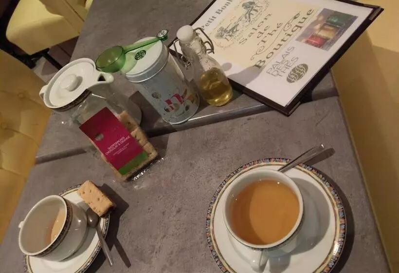 Hotel Logis De L Europe Restaurant Le Cepage