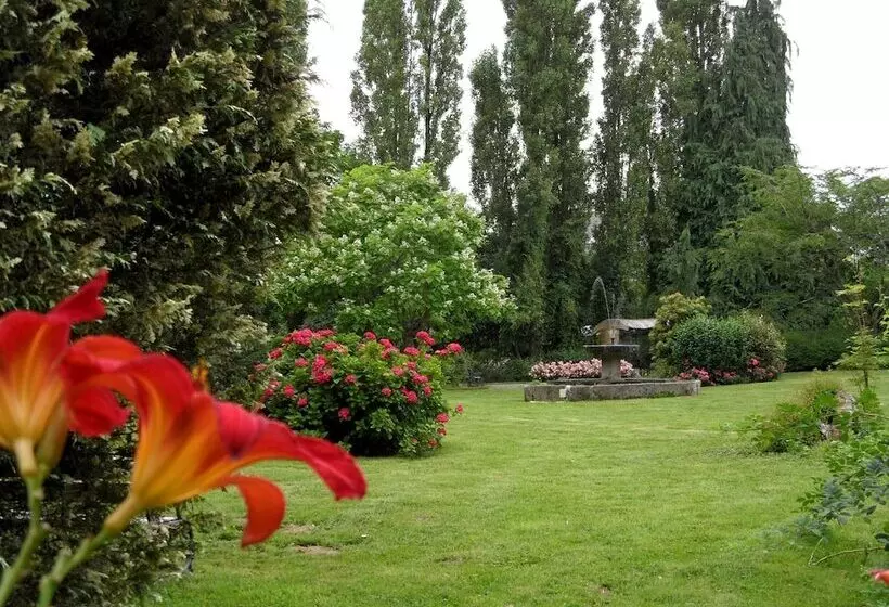 ホテル Logis Hôtel De France