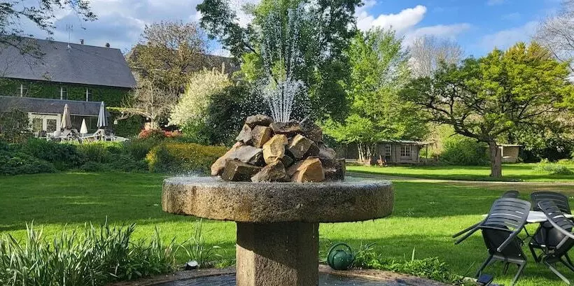 ホテル Logis Hôtel De France