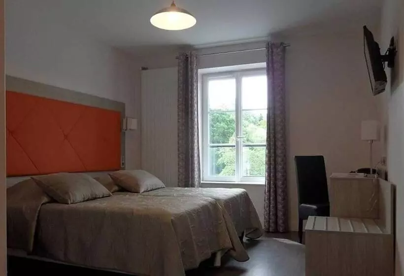 ホテル Logis Hôtel De France