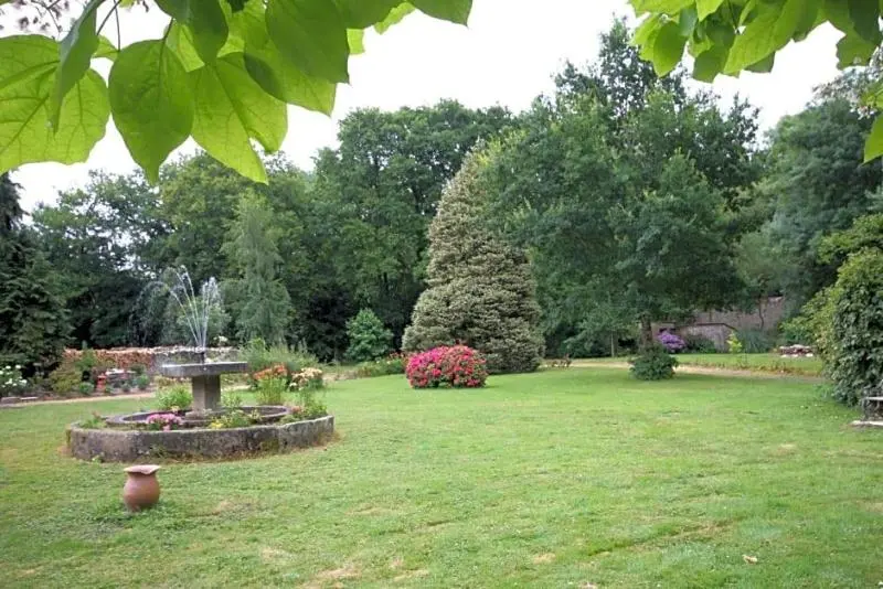 ホテル Logis Hôtel De France