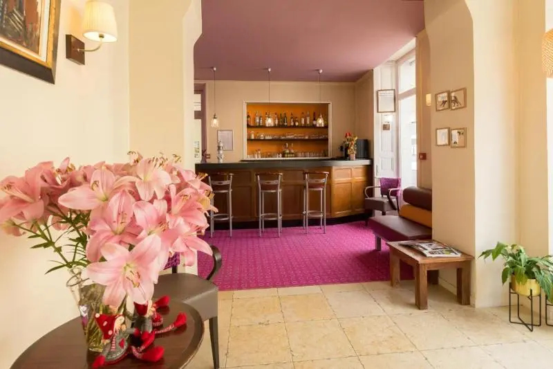 هتل Logis Hôtel Le Vert Galant