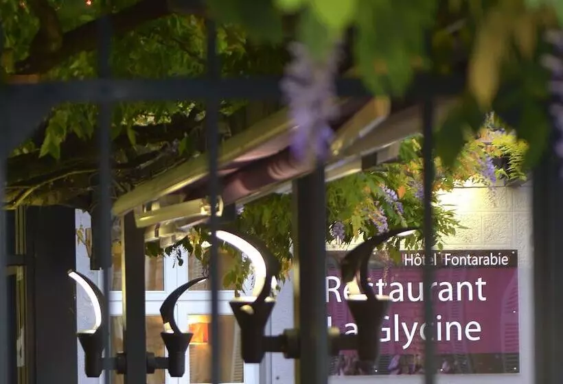 ホテル Logis Hôtel Restaurant Le Fontarabie