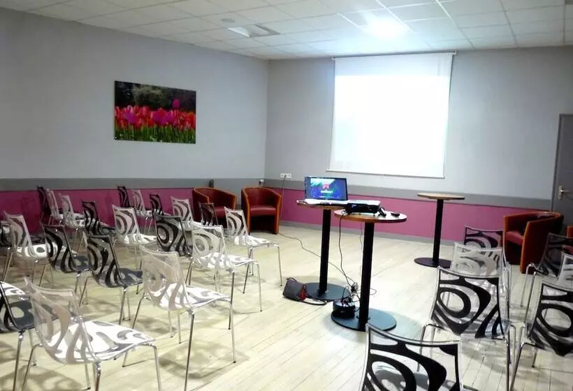 ホテル Logis Hôtel Restaurant Le Fontarabie