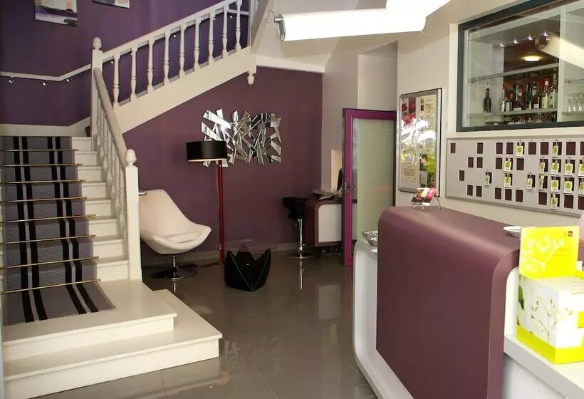 ホテル Logis Hôtel Restaurant Le Fontarabie