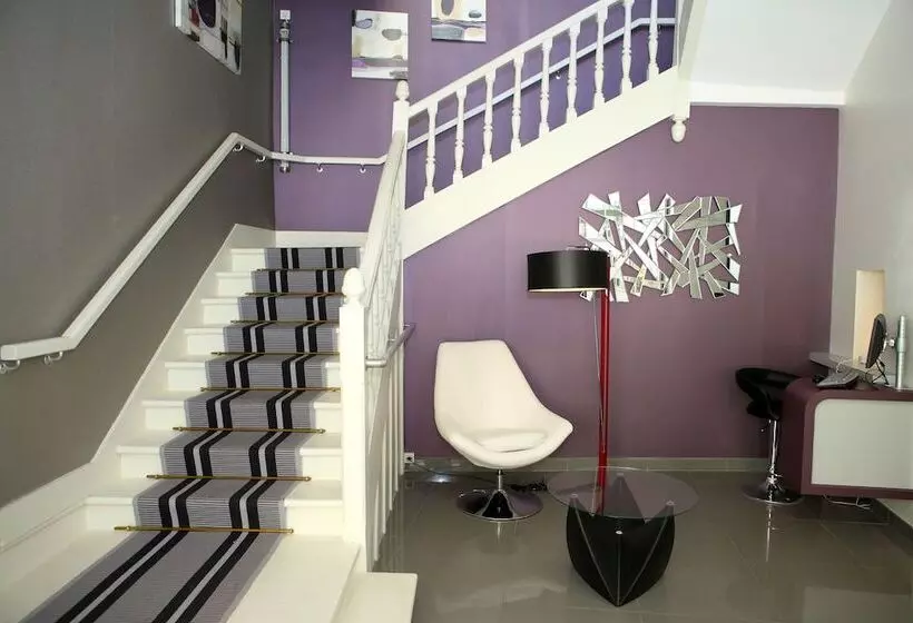 ホテル Logis Hôtel Restaurant Le Fontarabie