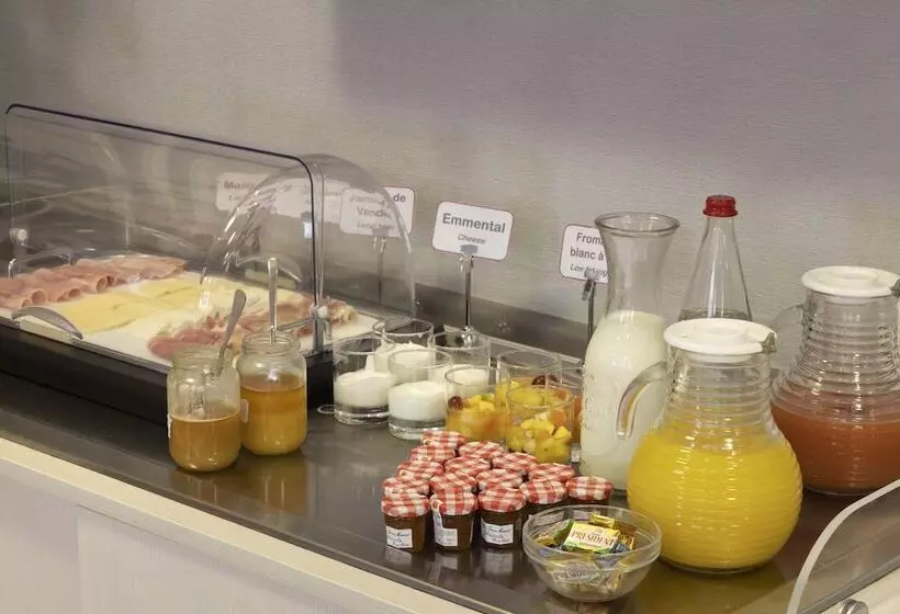 ホテル Logis Hôtel Restaurant Le Fontarabie