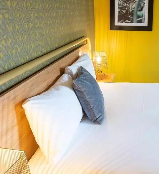 Отель Logis Hôtel Le Vert Galant