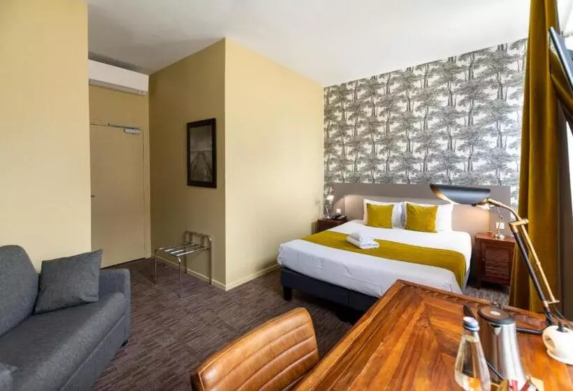 Отель Logis Hôtel Le Vert Galant