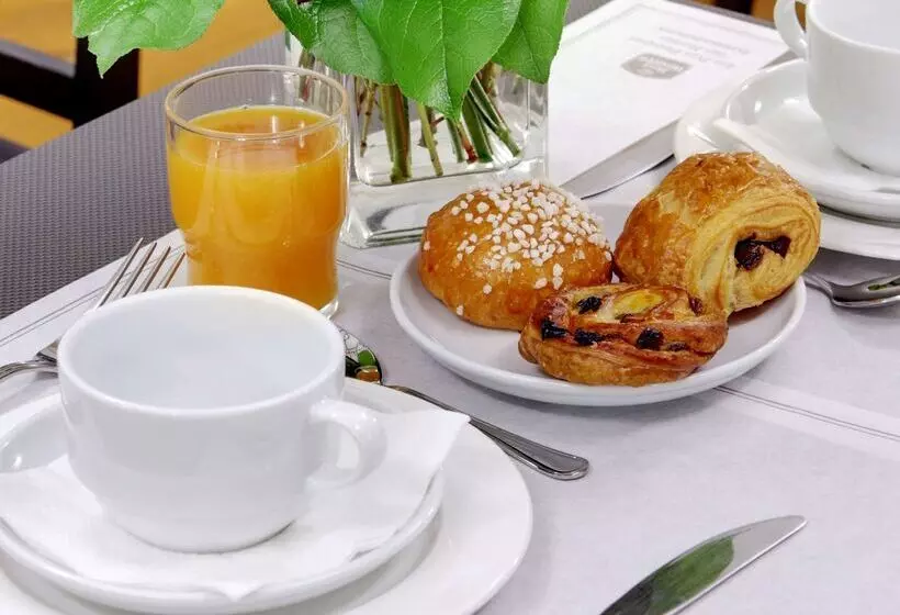 فندق Opera D Antin