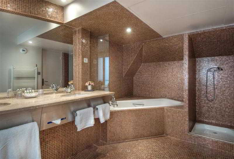 هتل Opera D Antin