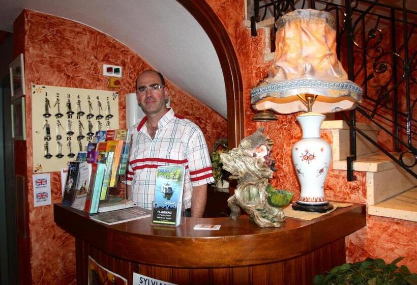 ホテル Restaurant Des Deux Vallées