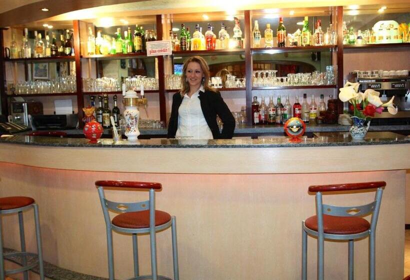 ホテル Restaurant Des Deux Vallées