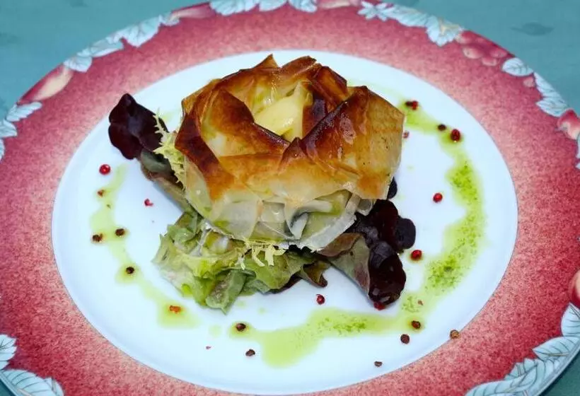 Отель Restaurant Des Deux Vallées