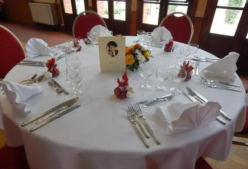 호텔 Restaurant Le Cygne