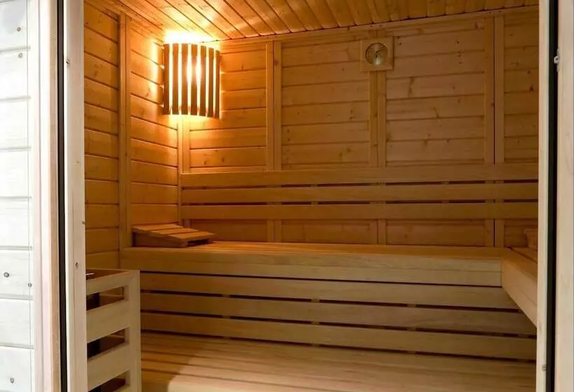 Отель Hôtel Le Provence