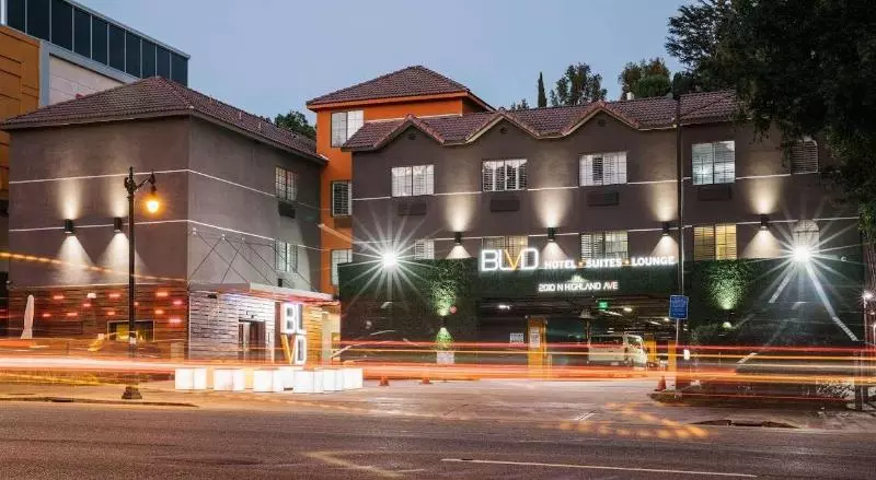 酒店 The Blvd  & Suites  Adults Only