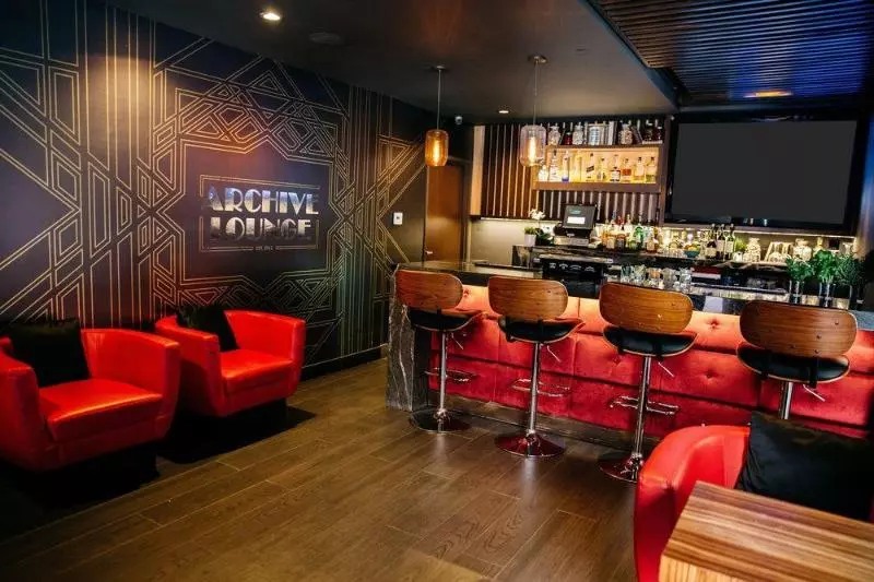 酒店 The Blvd  & Suites  Adults Only