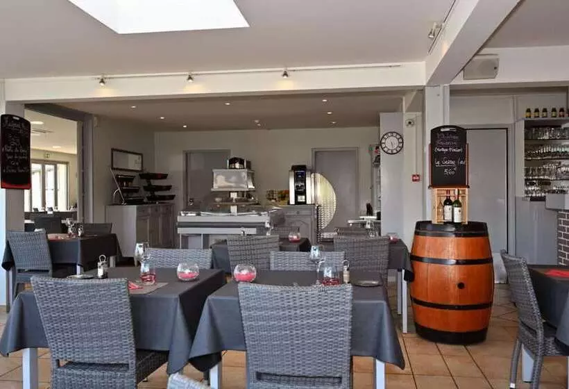 Отель Hôtel Horus