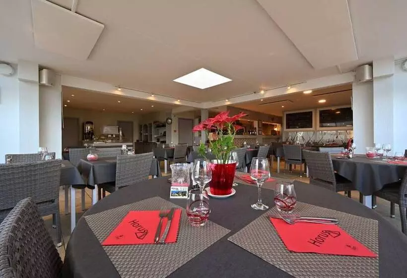 Отель Hôtel Horus