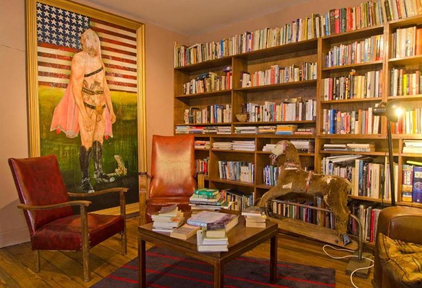 Отель Cleburne Homestead