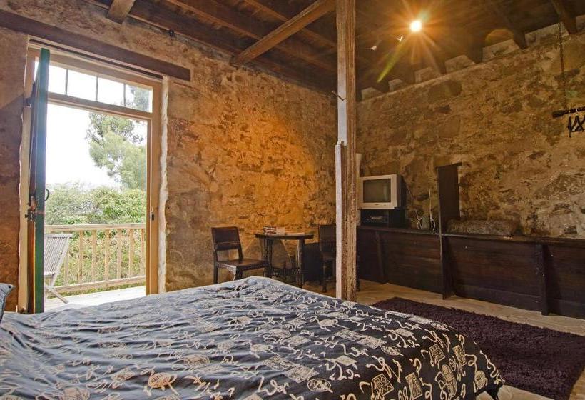 Отель Cleburne Homestead