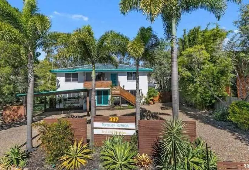 Hotelli Torquay Terrace Bed & Breakfast
