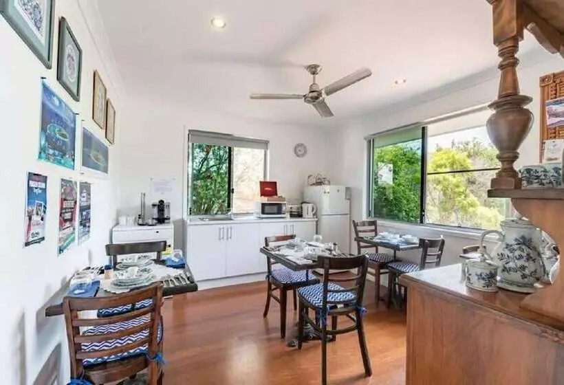 Hotelli Torquay Terrace Bed & Breakfast