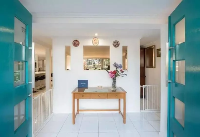 Hotelli Torquay Terrace Bed & Breakfast