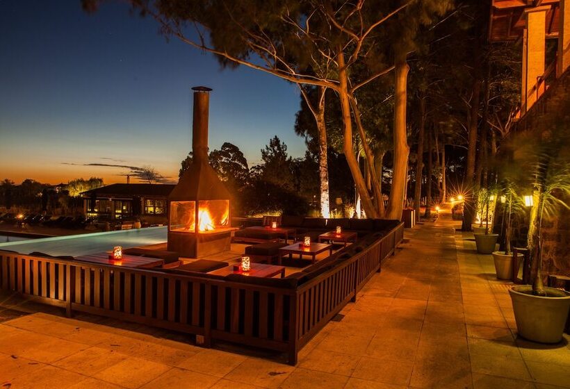 Carmelo Resort & Spa