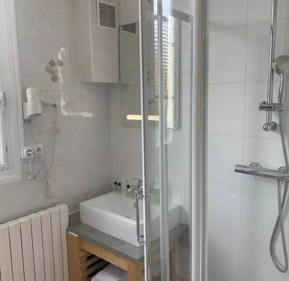 Отель Au Sans Souci