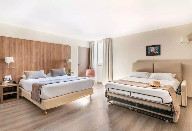 Отель Best Western Hôtel Des Barolles   Lyon Sud