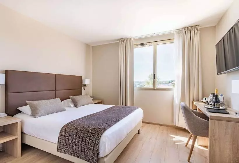 Отель Best Western Hôtel Des Barolles   Lyon Sud