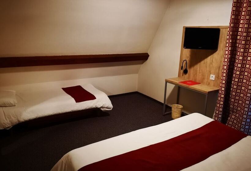 هتل Hôtel Espace Montclar