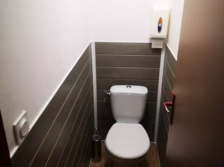 فندق Hôtel Espace Montclar