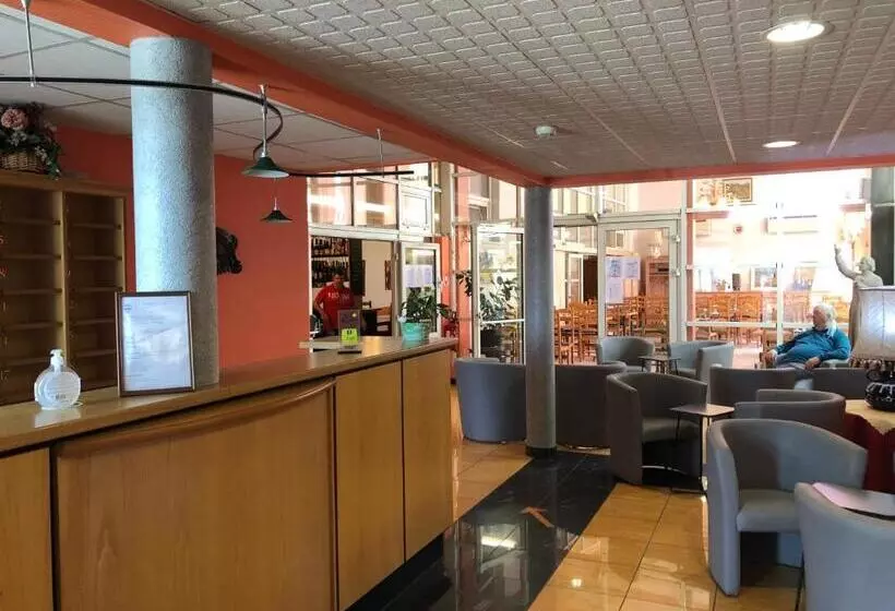 هتل Hôtel Saint Augustin