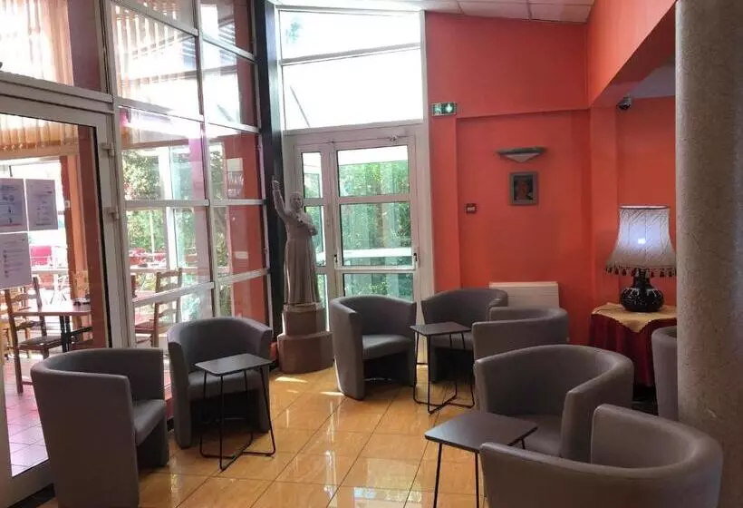 هتل Hôtel Saint Augustin