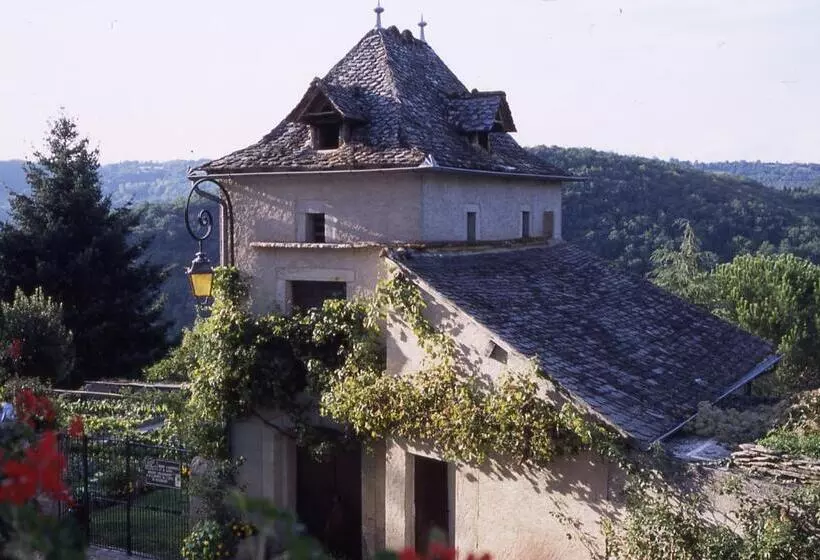 فندق L Oustal Del Barry