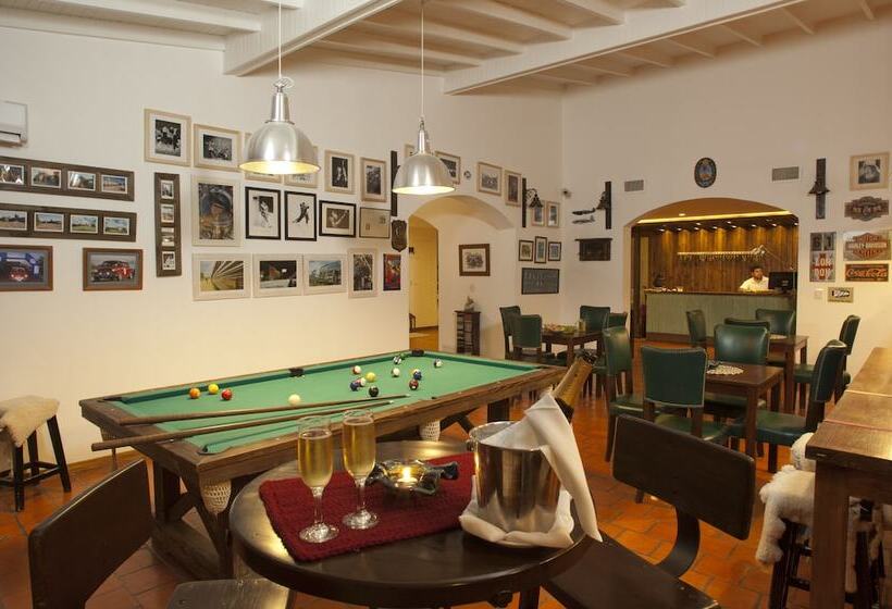 فندق La Posada De Madryn