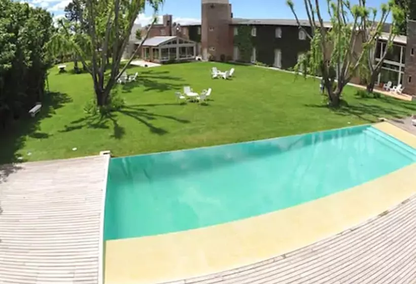 Hotel La Posada De Madryn