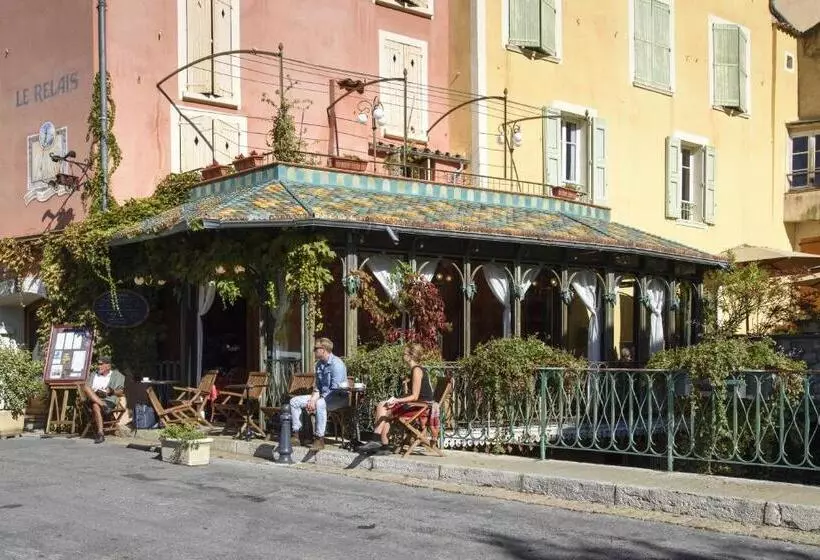 هتل Le Relais De Moustiers
