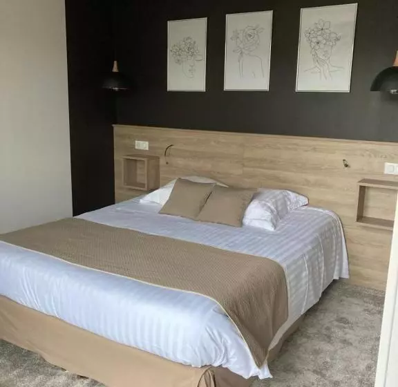 Logis Hotel Restaurant Des Voyageurs