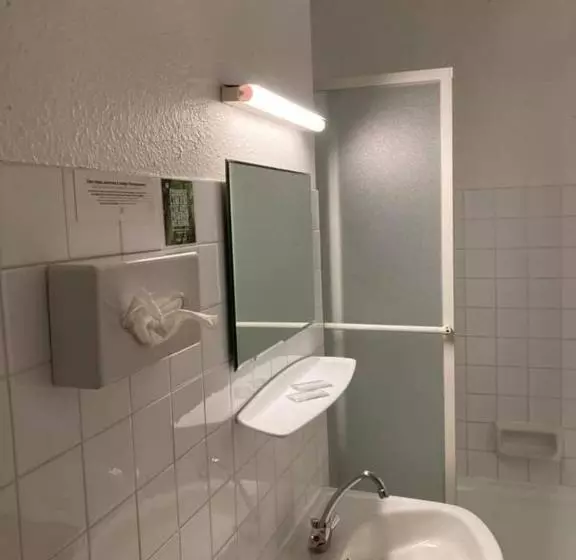 Logis Hotel Restaurant Des Voyageurs