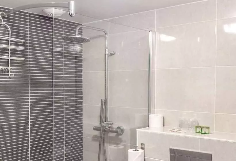 فندق Logis Hôtel Le Chene Dore